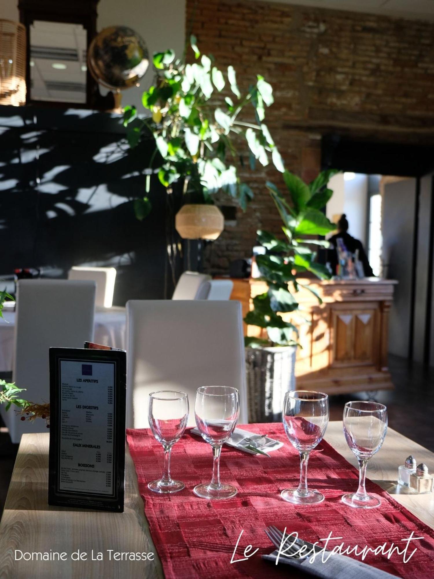 Domaine De La Terrasse Carbonne